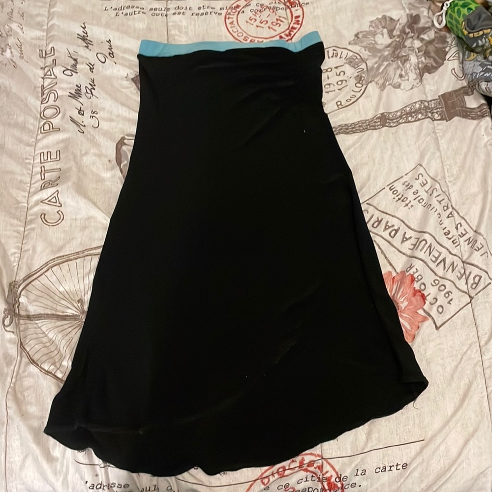 Leg opening on bottom of the dress